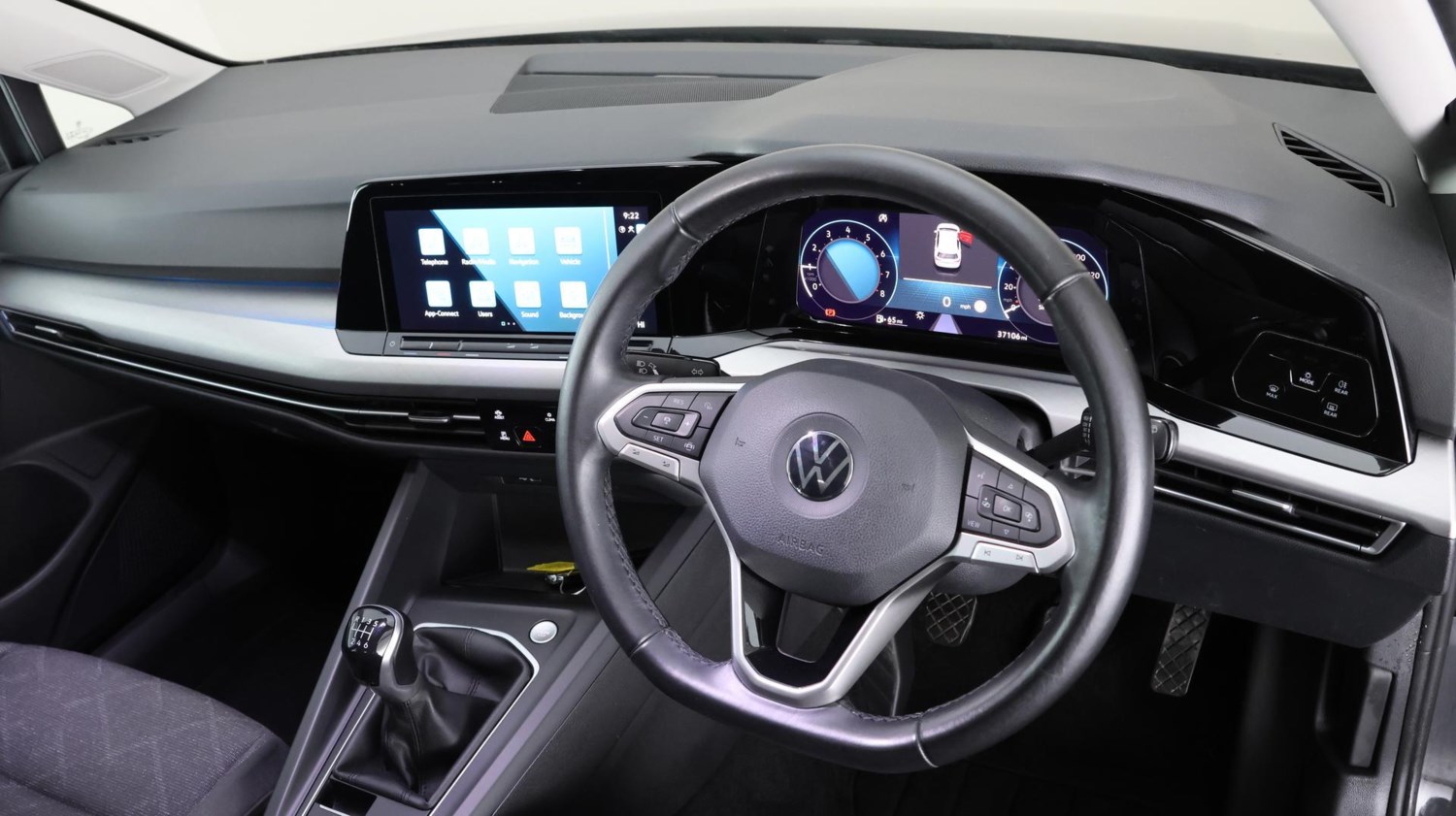 Volkswagen Golf Listing Image