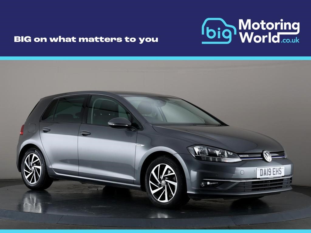 Volkswagen Golf Listing Image