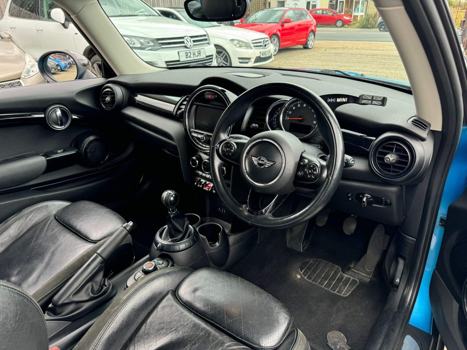 MINI Hatch Listing Image