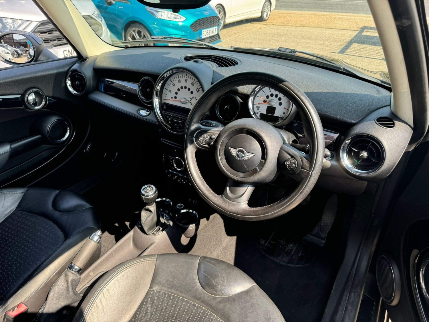 MINI Hatch Listing Image