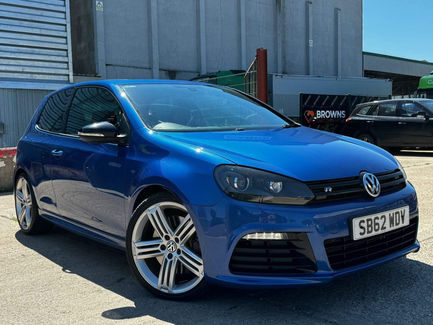 Volkswagen Golf Listing Image