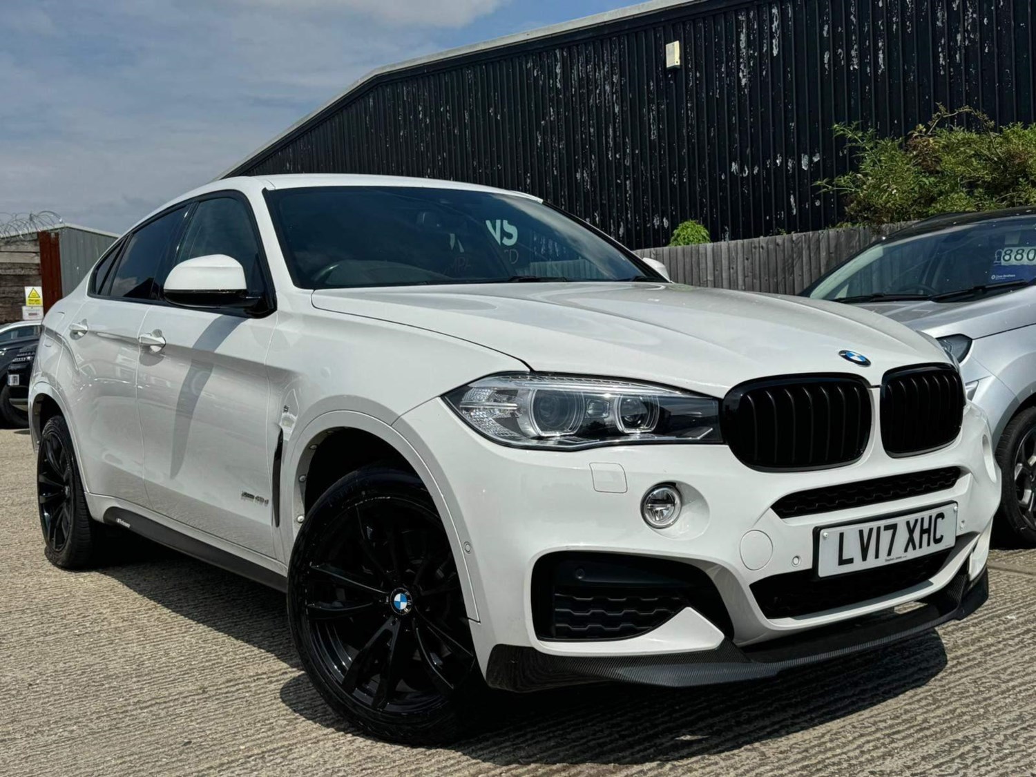 BMW X6 Listing Image