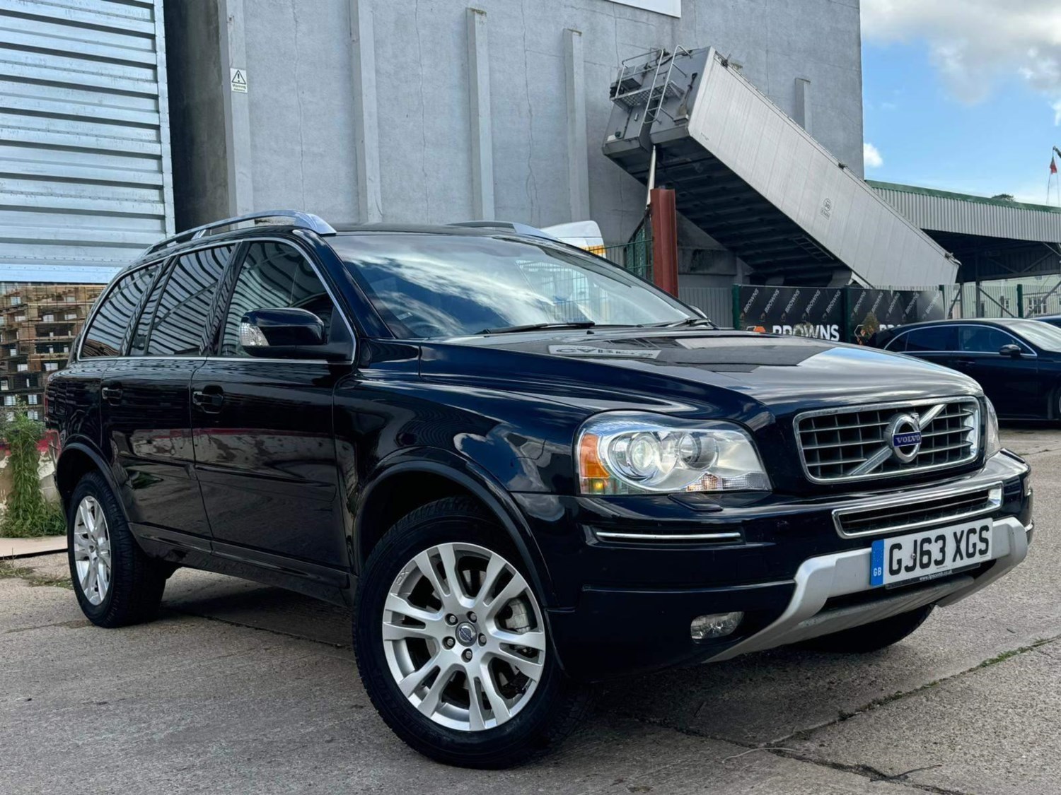 Volvo XC90 Listing Image