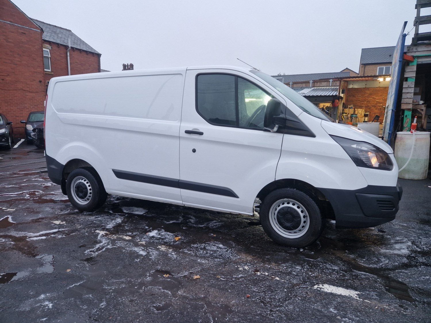 Ford Transit Custom Listing Image