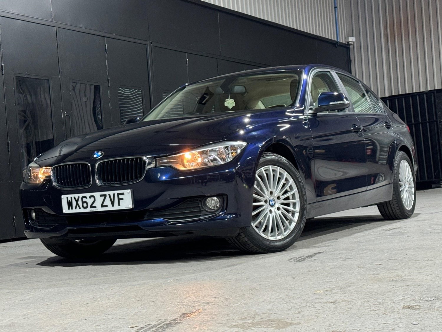 BMW 3 Series Listing Image