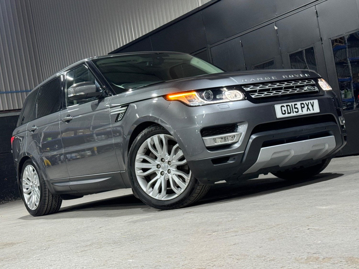 Land Rover Range Rover Sport Listing Image