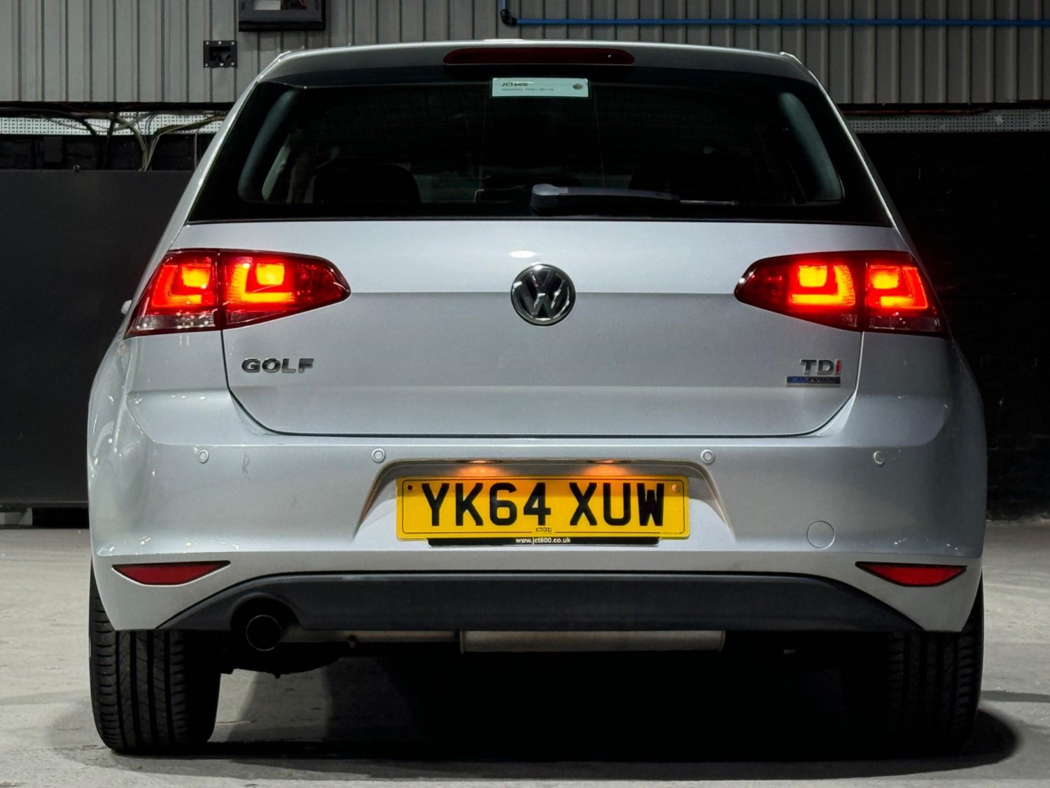 Volkswagen Golf Listing Image