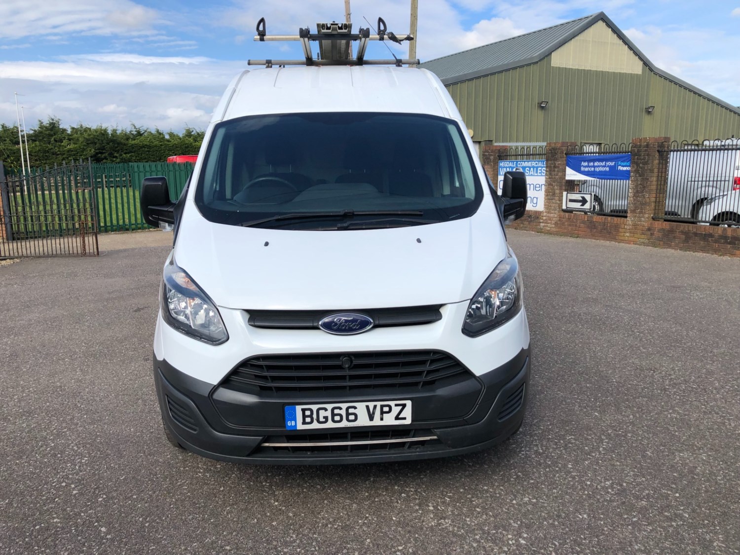 Ford Transit Custom Listing Image