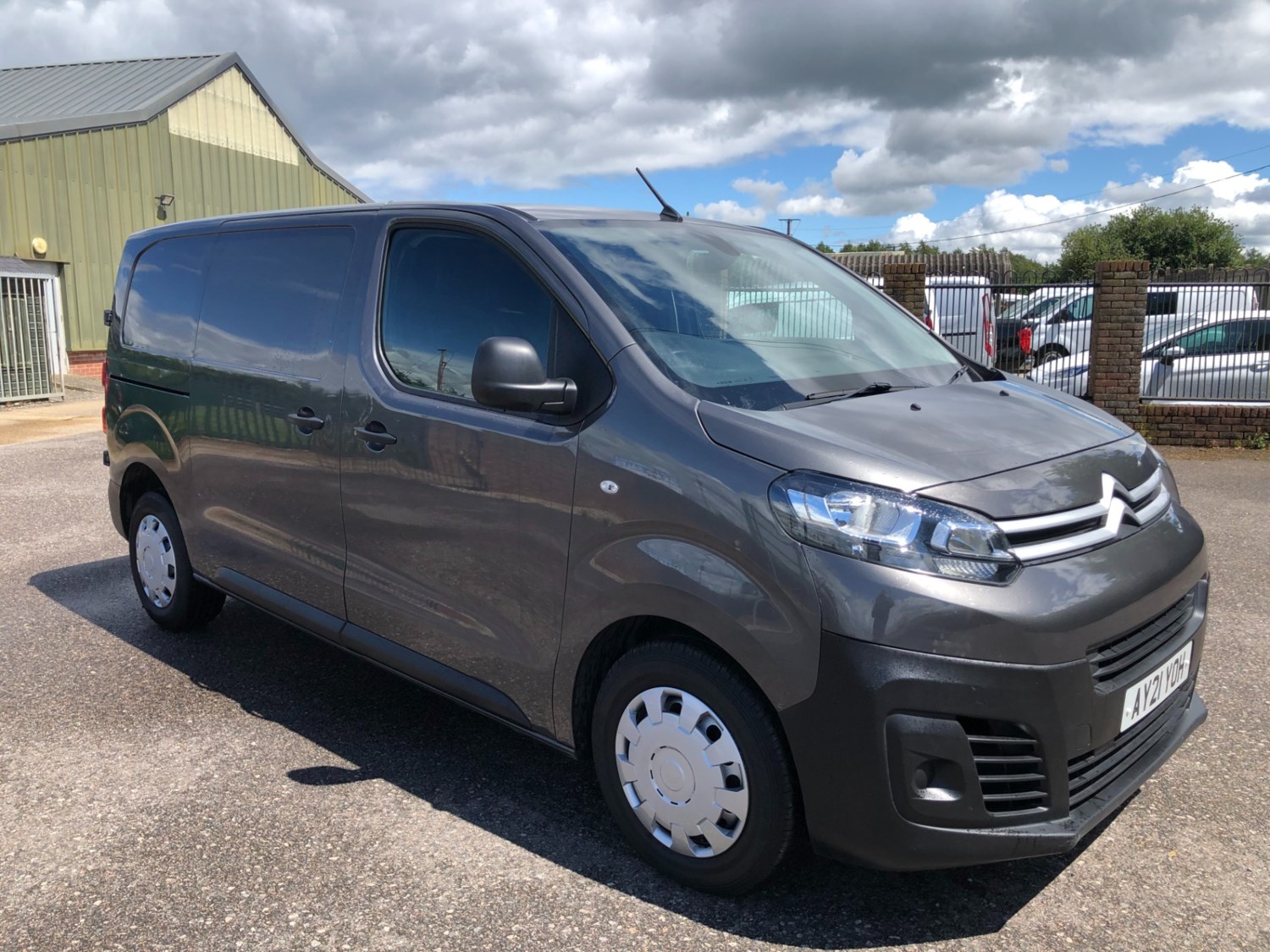 Citroen Dispatch Listing Image