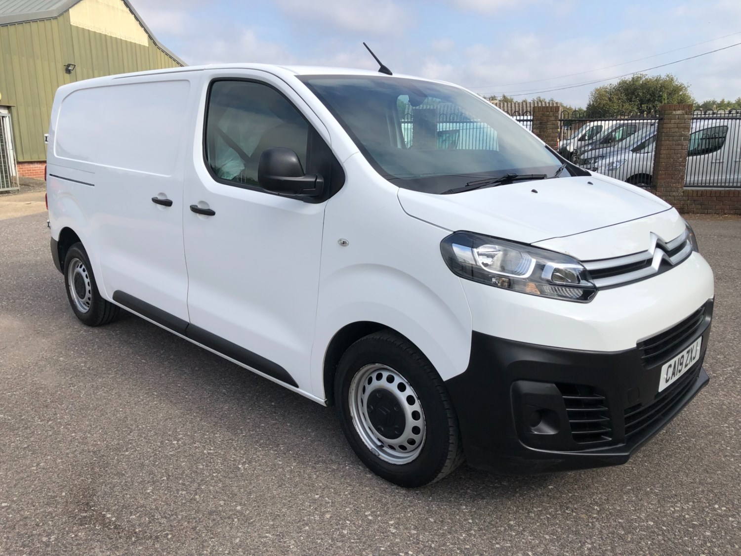 Citroen Dispatch Listing Image