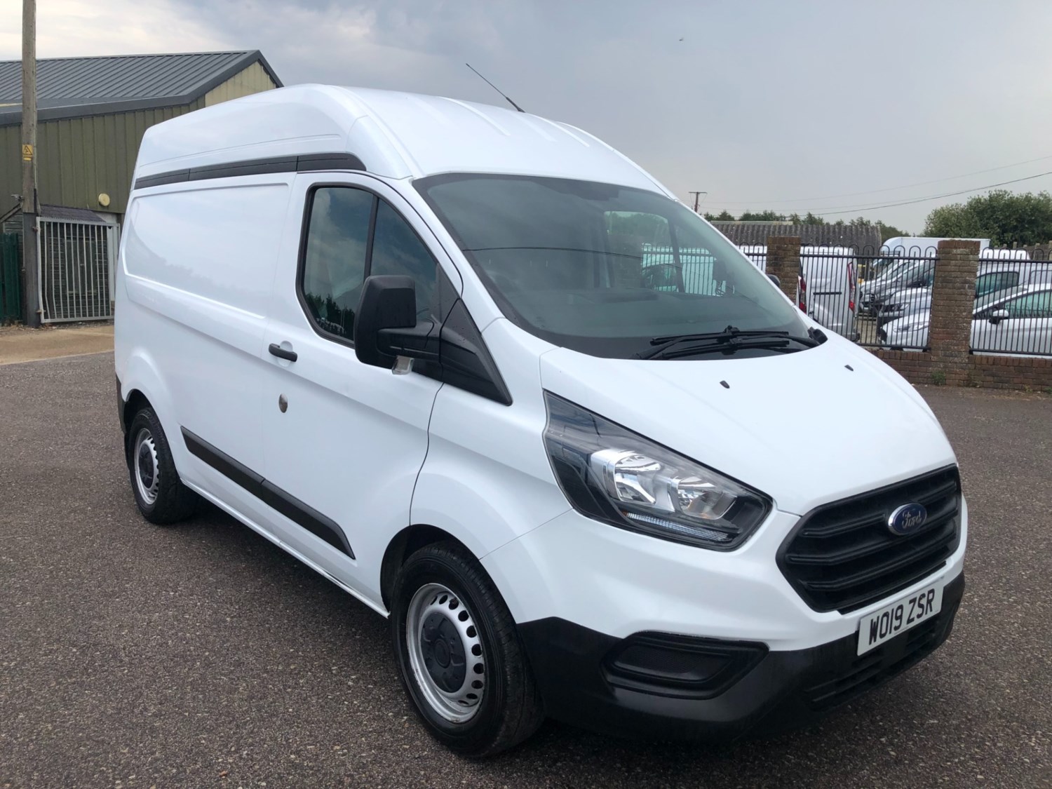 Ford Transit Custom Listing Image