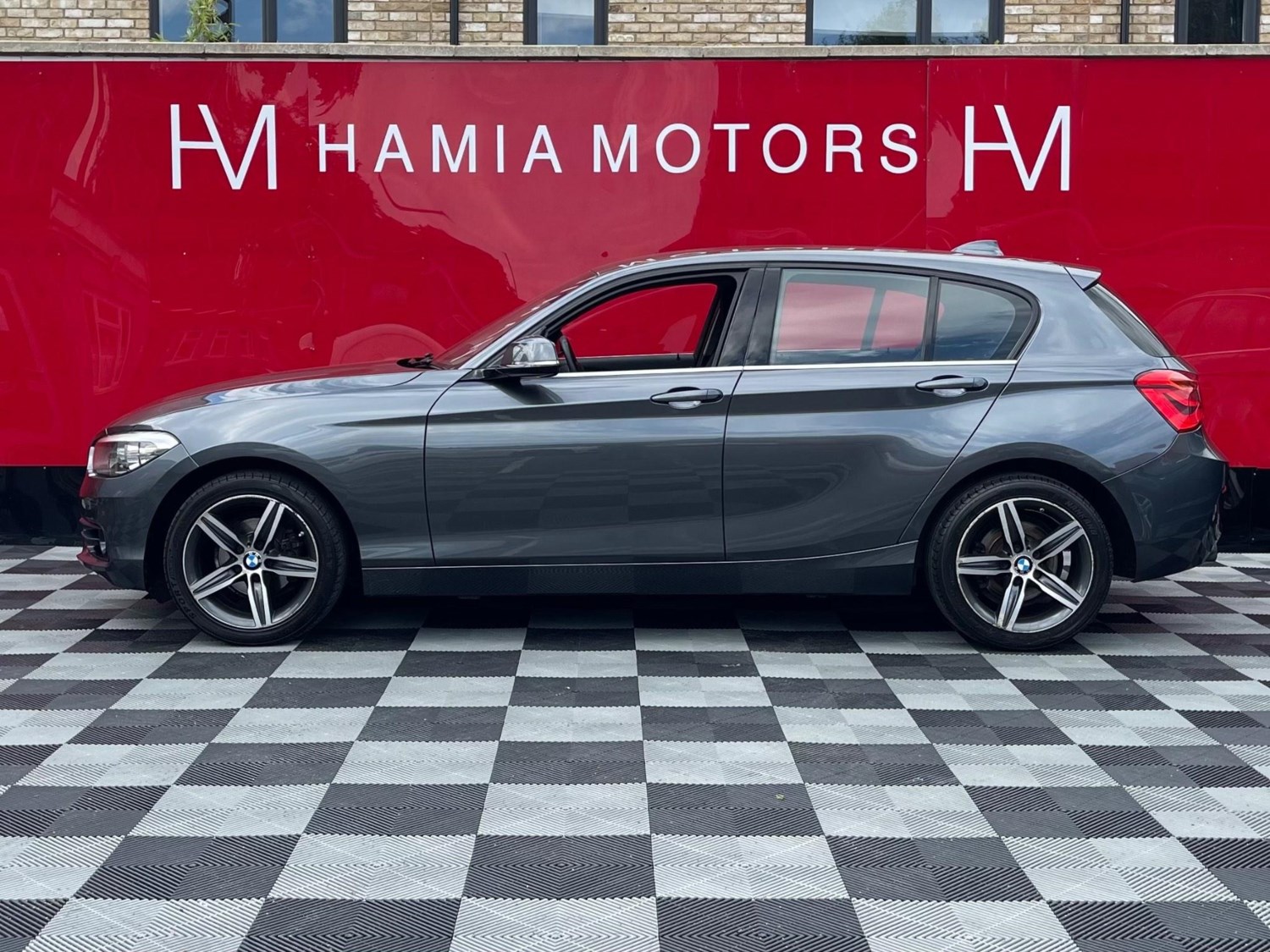 BMW 1 Series Listing Image