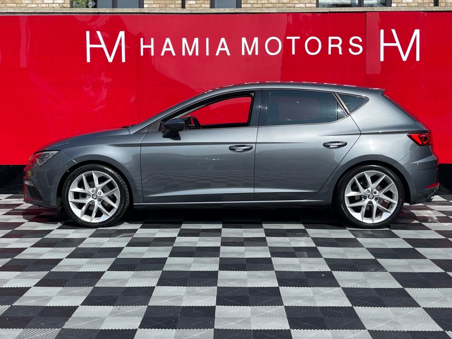 SEAT Leon Listing Image