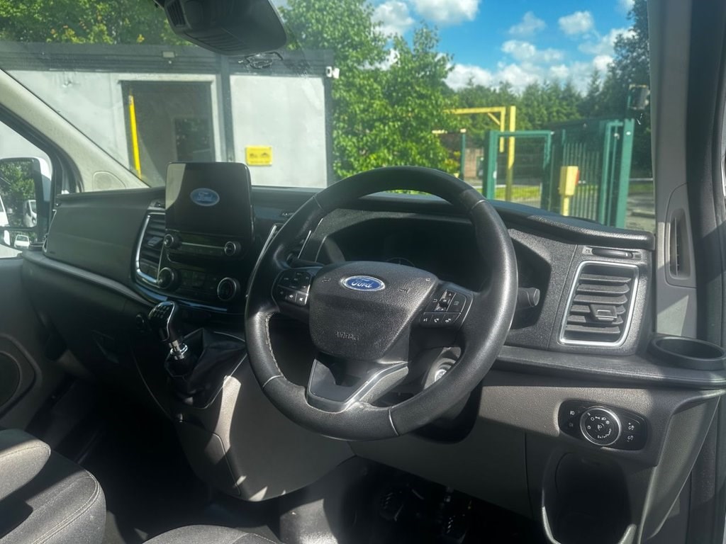 Ford Transit Custom Listing Image