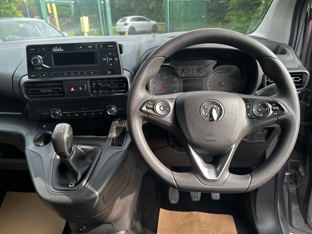 Vauxhall Combo Listing Image