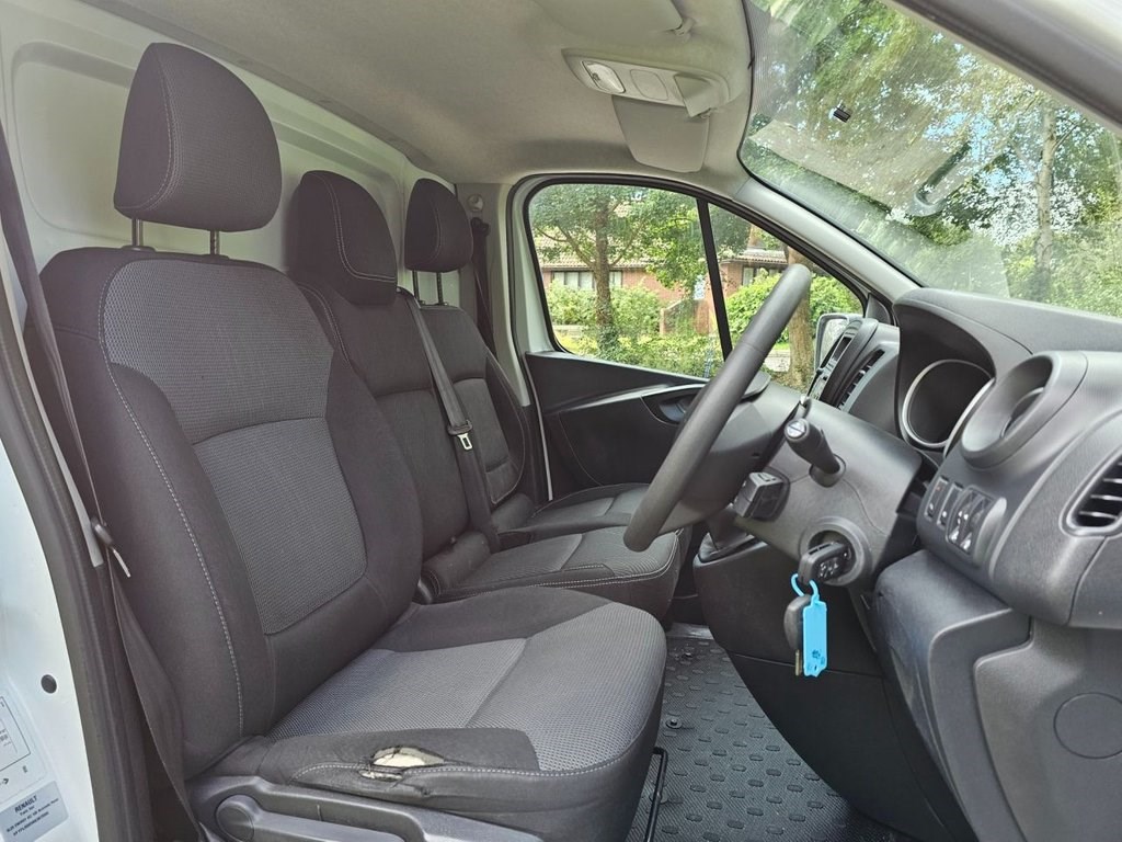 Renault Trafic Listing Image