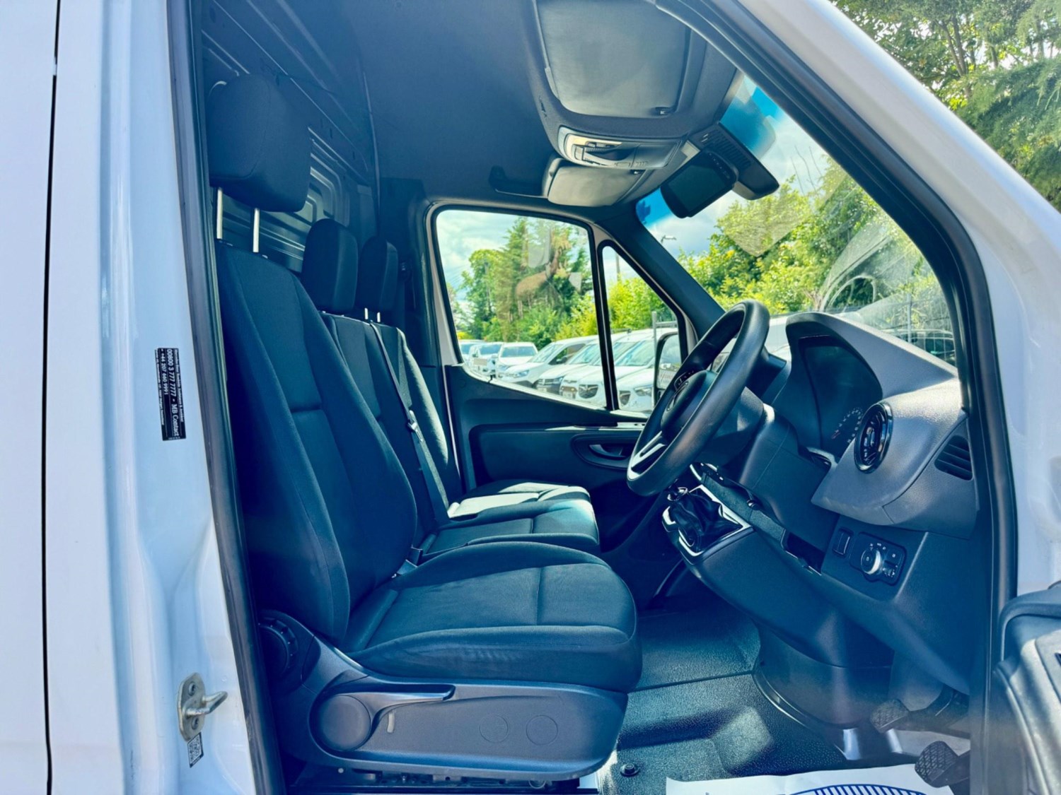 Mercedes-Benz Sprinter Listing Image