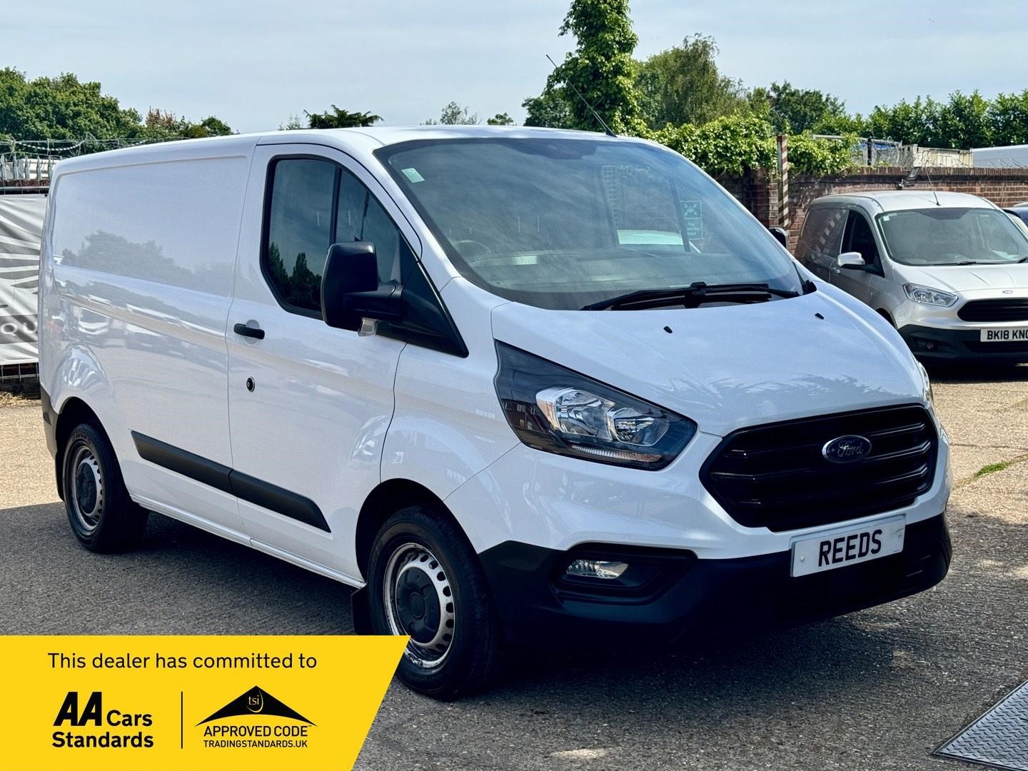 Ford Transit Custom Listing Image