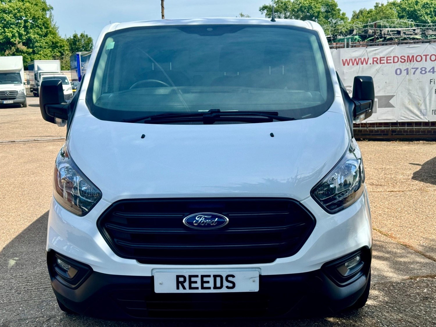 Ford Transit Custom Listing Image