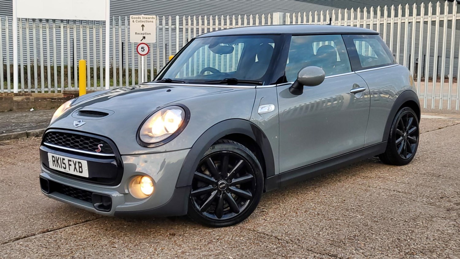 MINI Hatch Listing Image