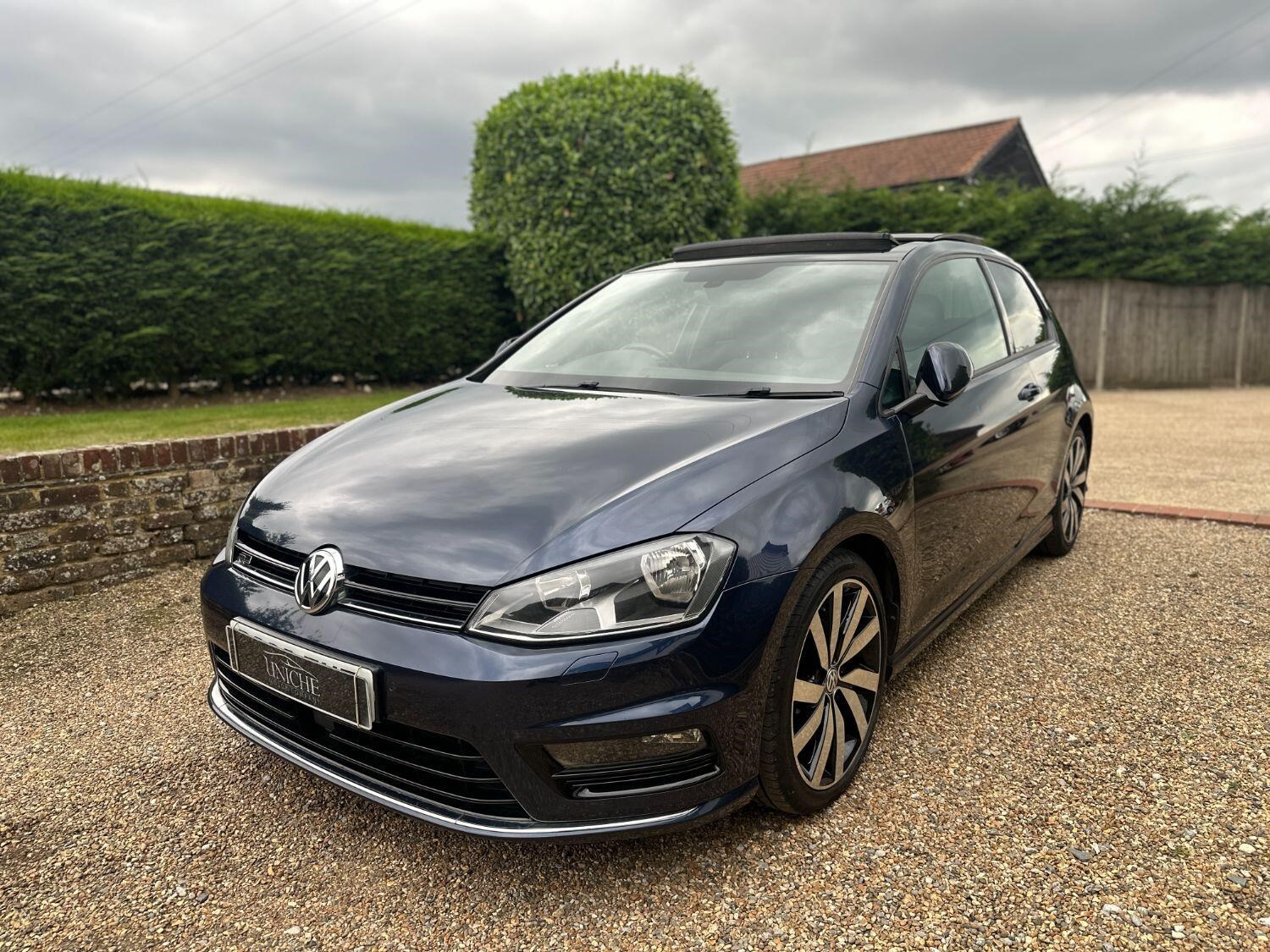 Volkswagen Golf Listing Image