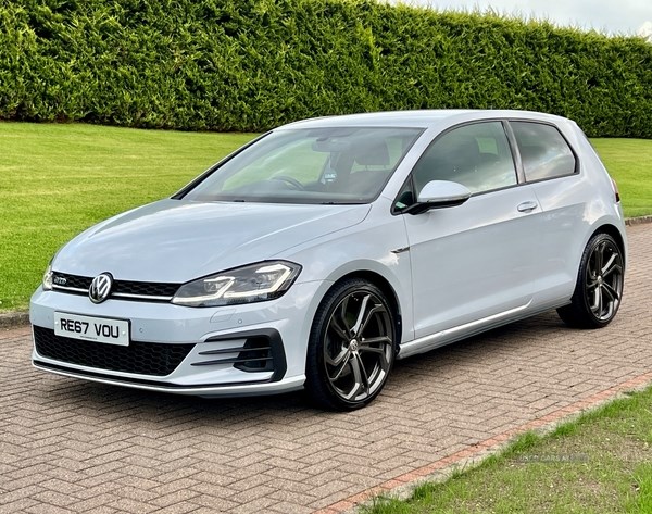 Volkswagen Golf Listing Image