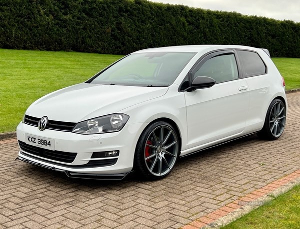 Volkswagen Golf Listing Image