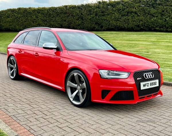 Audi RS4 Listing Image