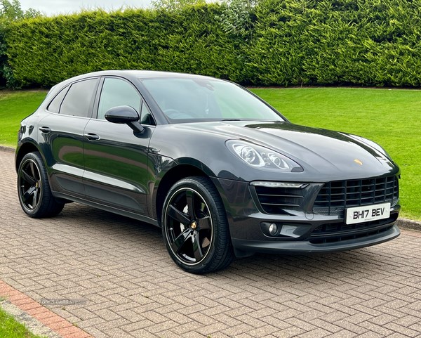 Porsche Macan Listing Image