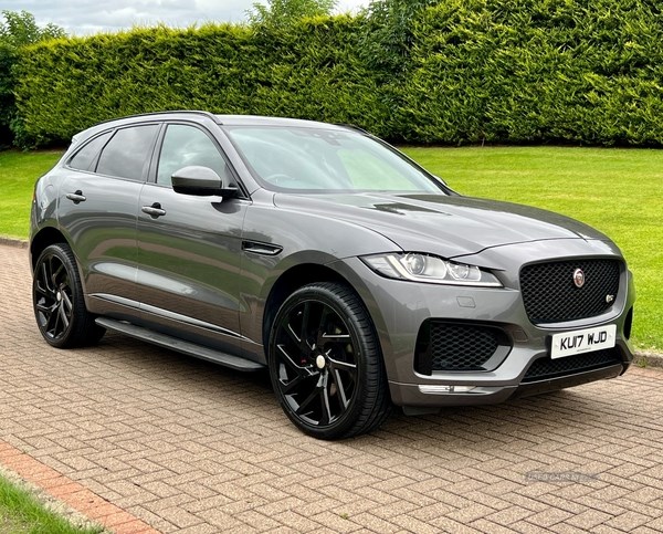 Jaguar F-PACE Listing Image