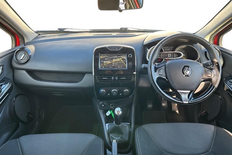 Renault Clio Listing Image