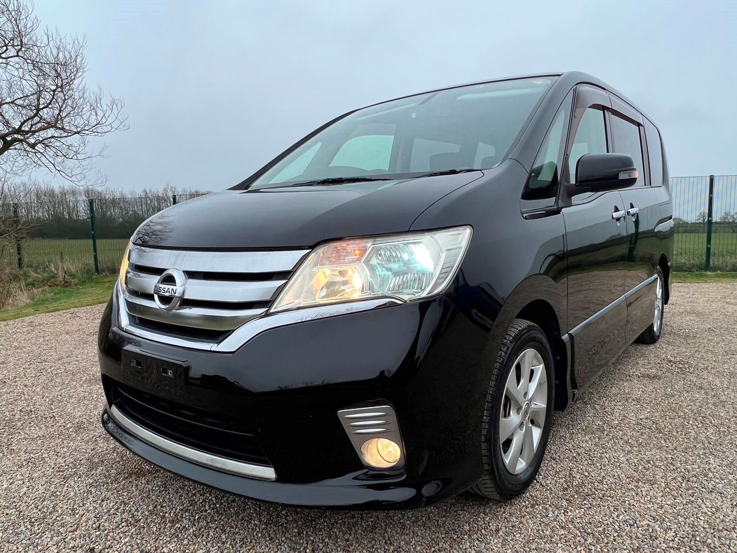 Nissan Serena Listing Image