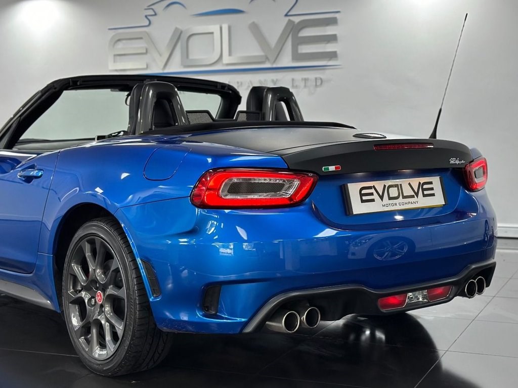 Abarth 124 Spider Listing Image