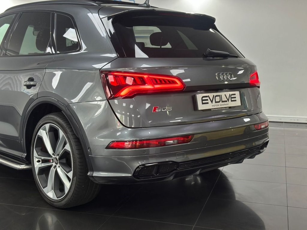 Audi SQ5 Listing Image