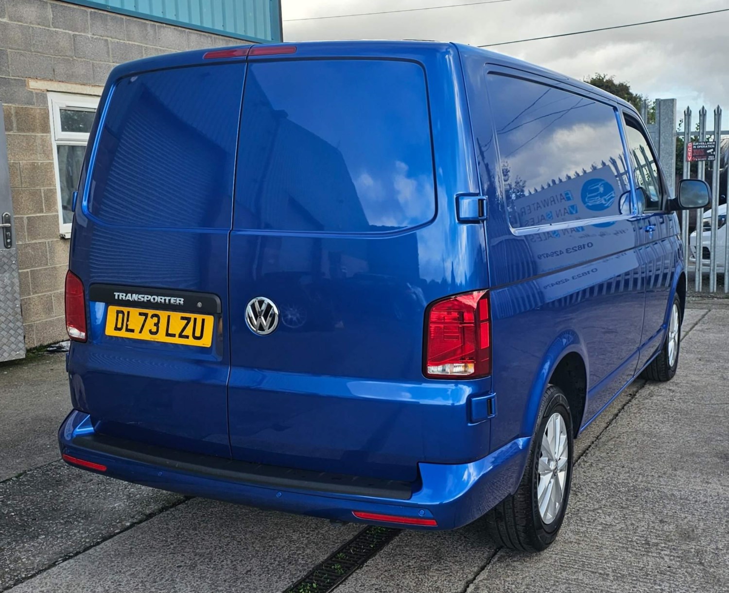 Volkswagen Transporter Listing Image