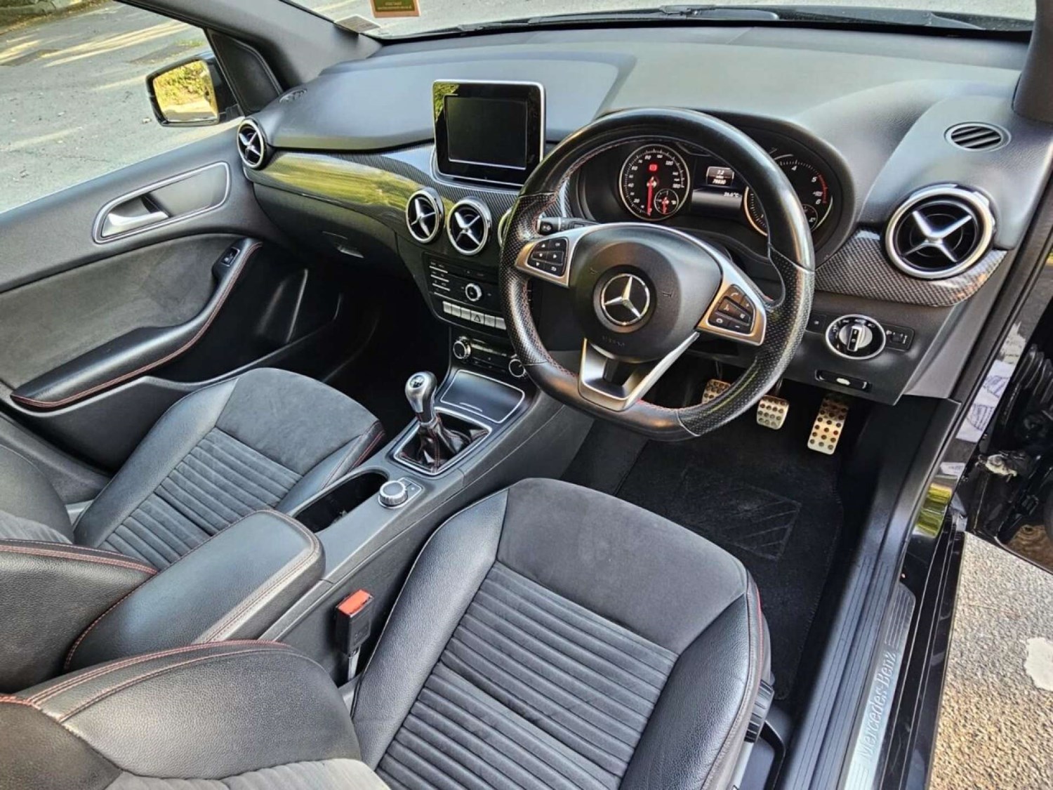 Mercedes-Benz B-Class Listing Image