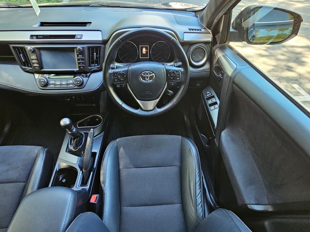 Toyota RAV4 Listing Image