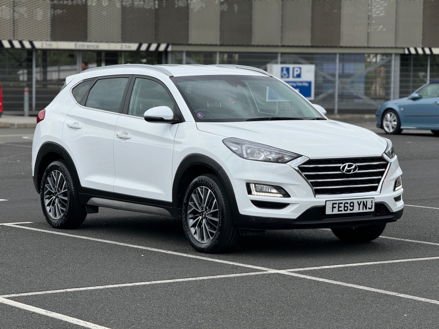 Hyundai TUCSON Listing Image