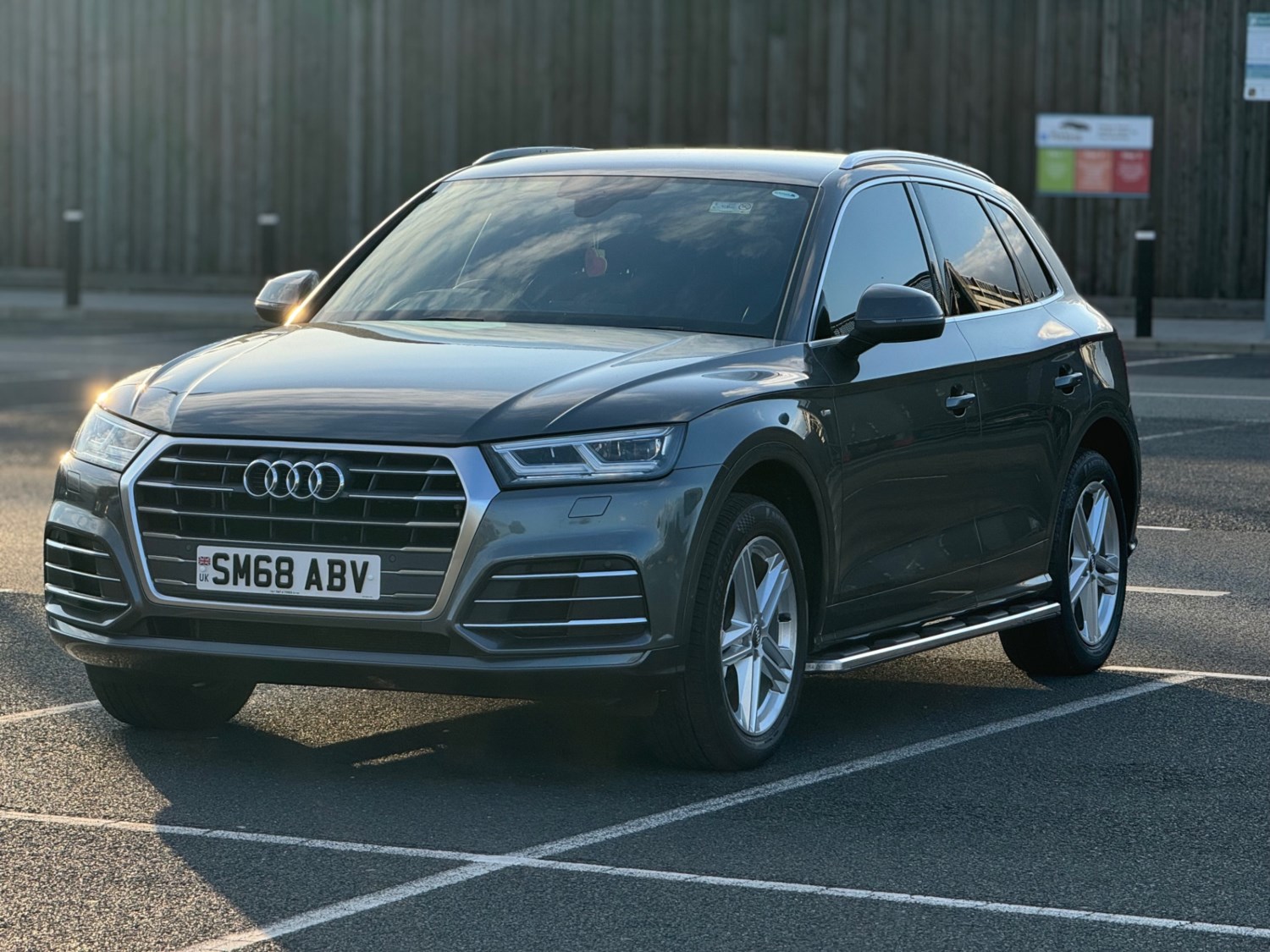 Audi Q5 Listing Image