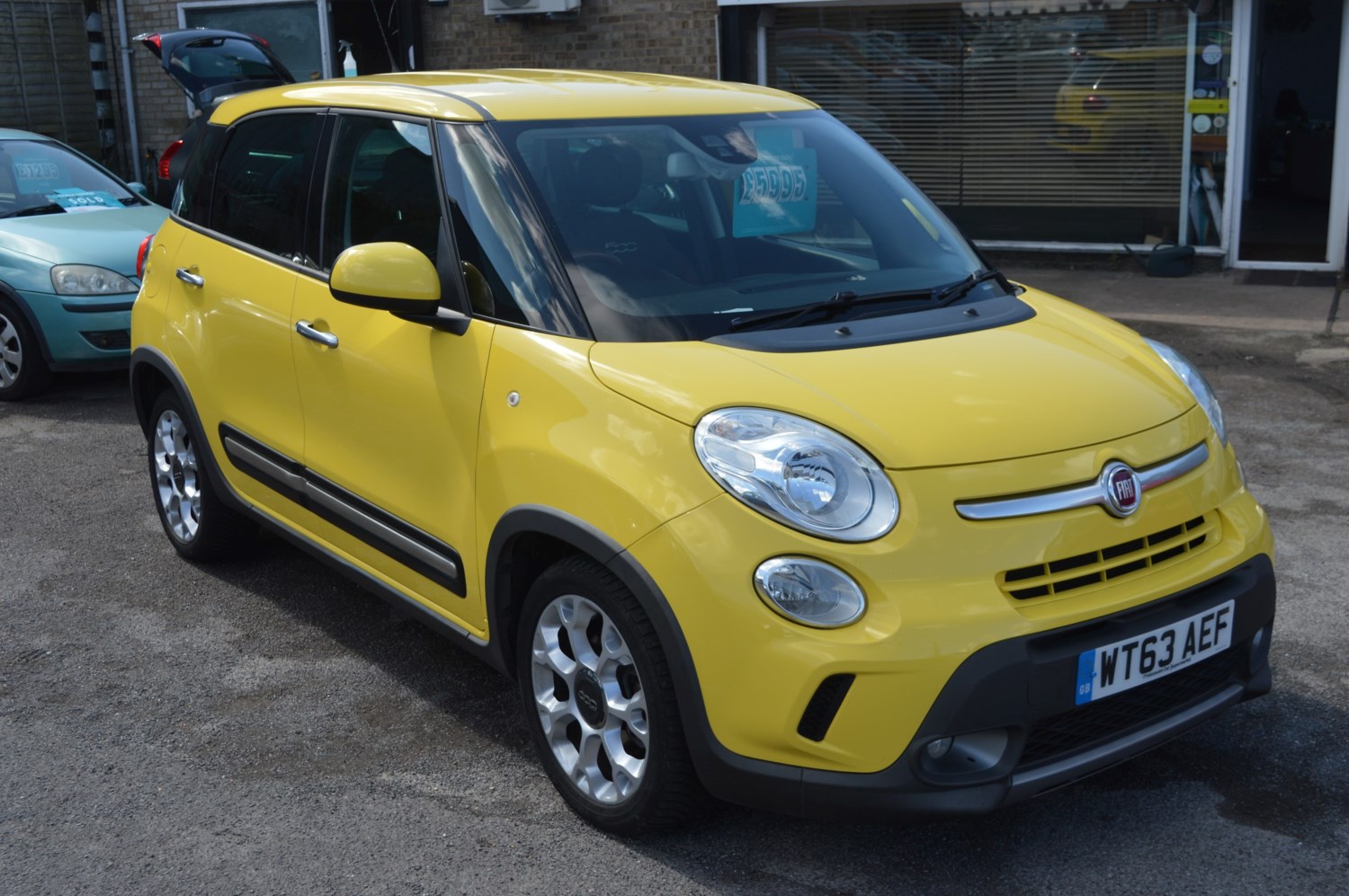 Fiat 500L Listing Image