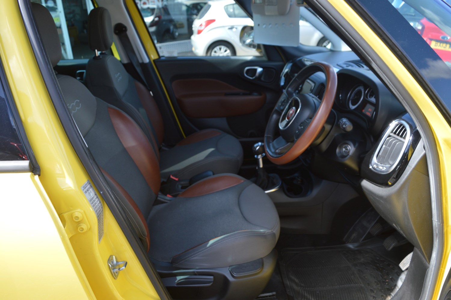 Fiat 500L Listing Image