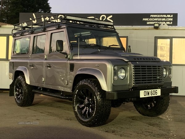 Land Rover Defender Listing Image