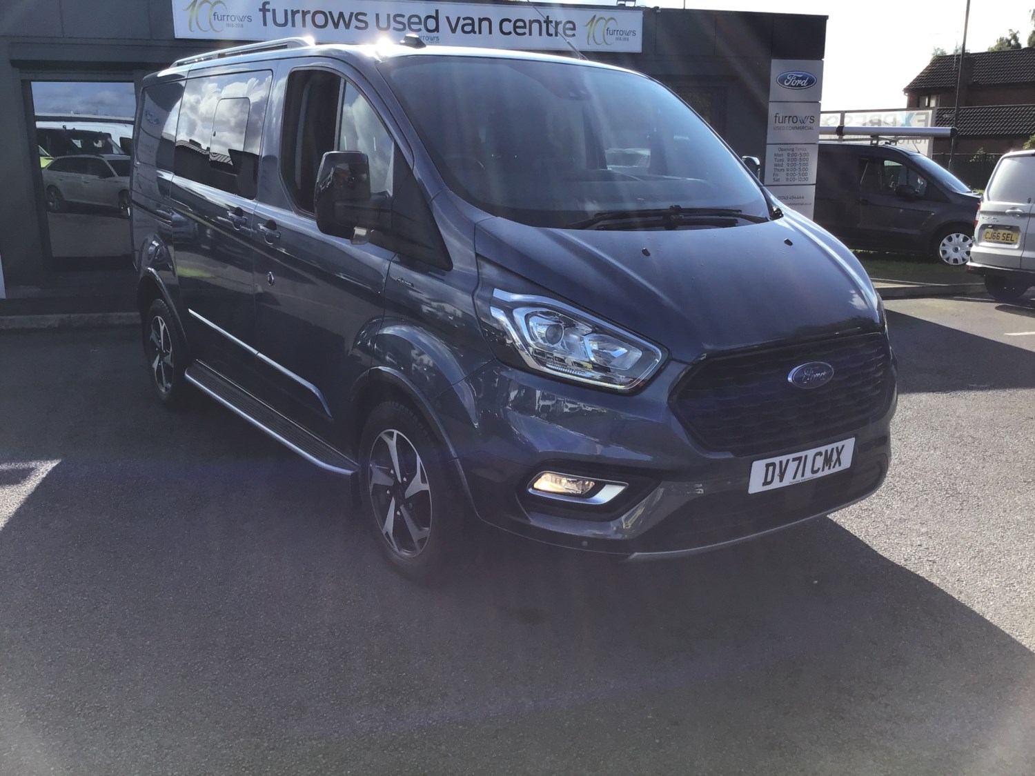 Ford Transit Custom Listing Image