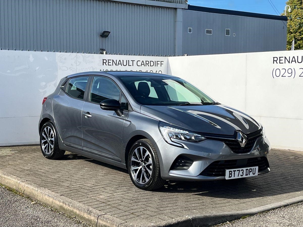 Renault Clio Listing Image