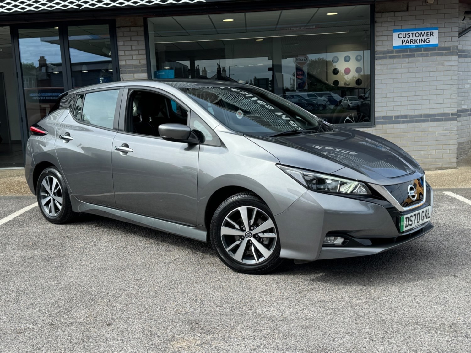 Nissan Leaf Listing Image