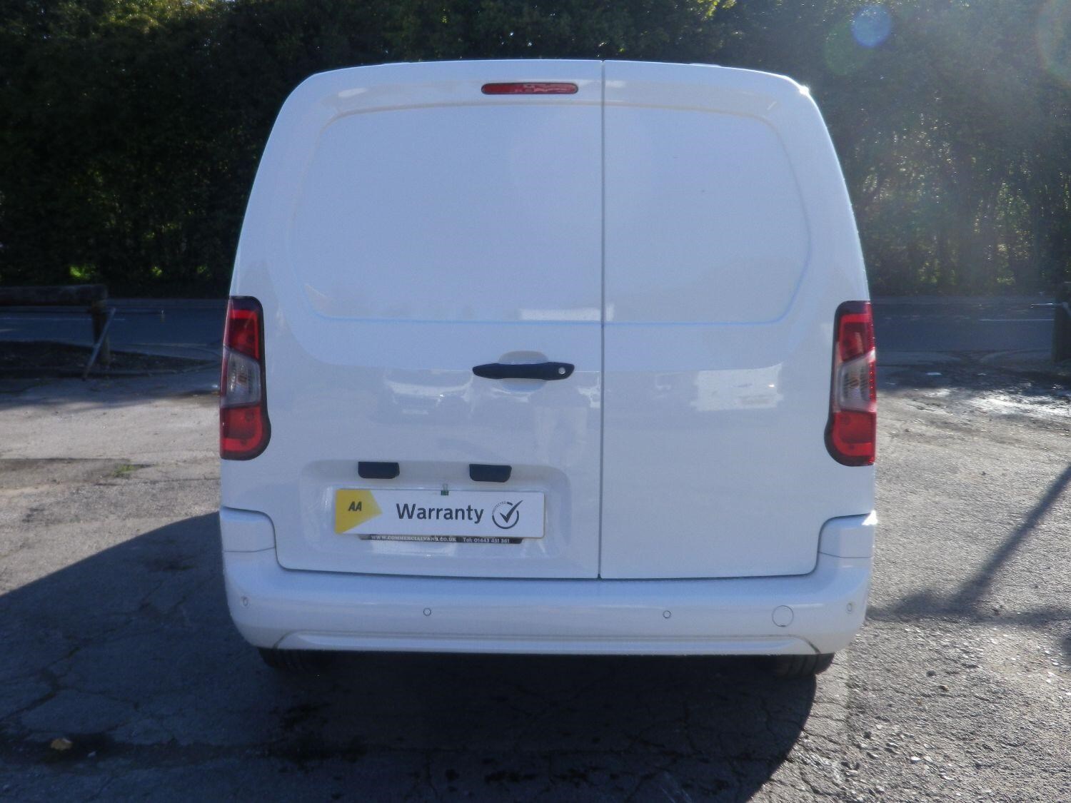 Vauxhall Combo Listing Image