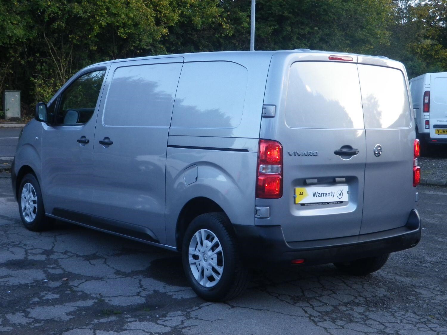 Vauxhall Vivaro Listing Image