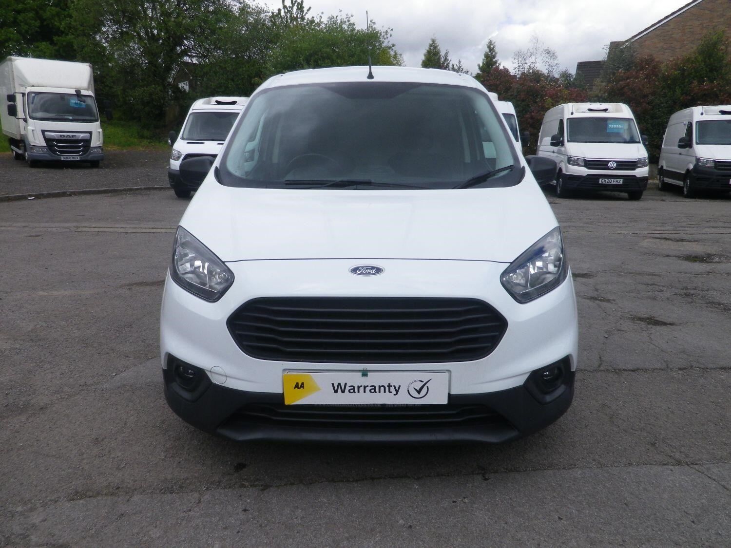 Ford Transit Courier Listing Image