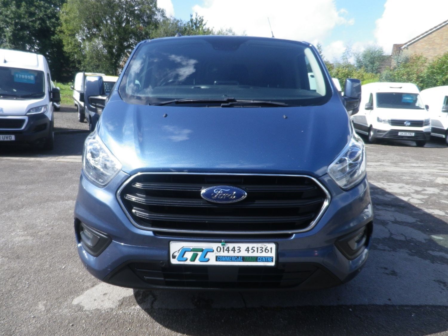 Ford Transit Custom Listing Image