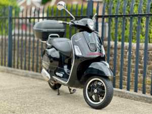 2018 18 Piaggio VESPA Vespa GTS 125 Super ABS Doors 